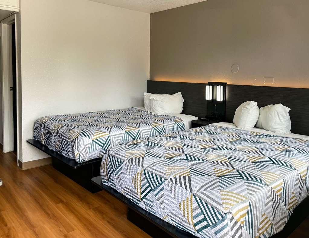Park Inn By Radisson, تشيني الغرفة الصورة