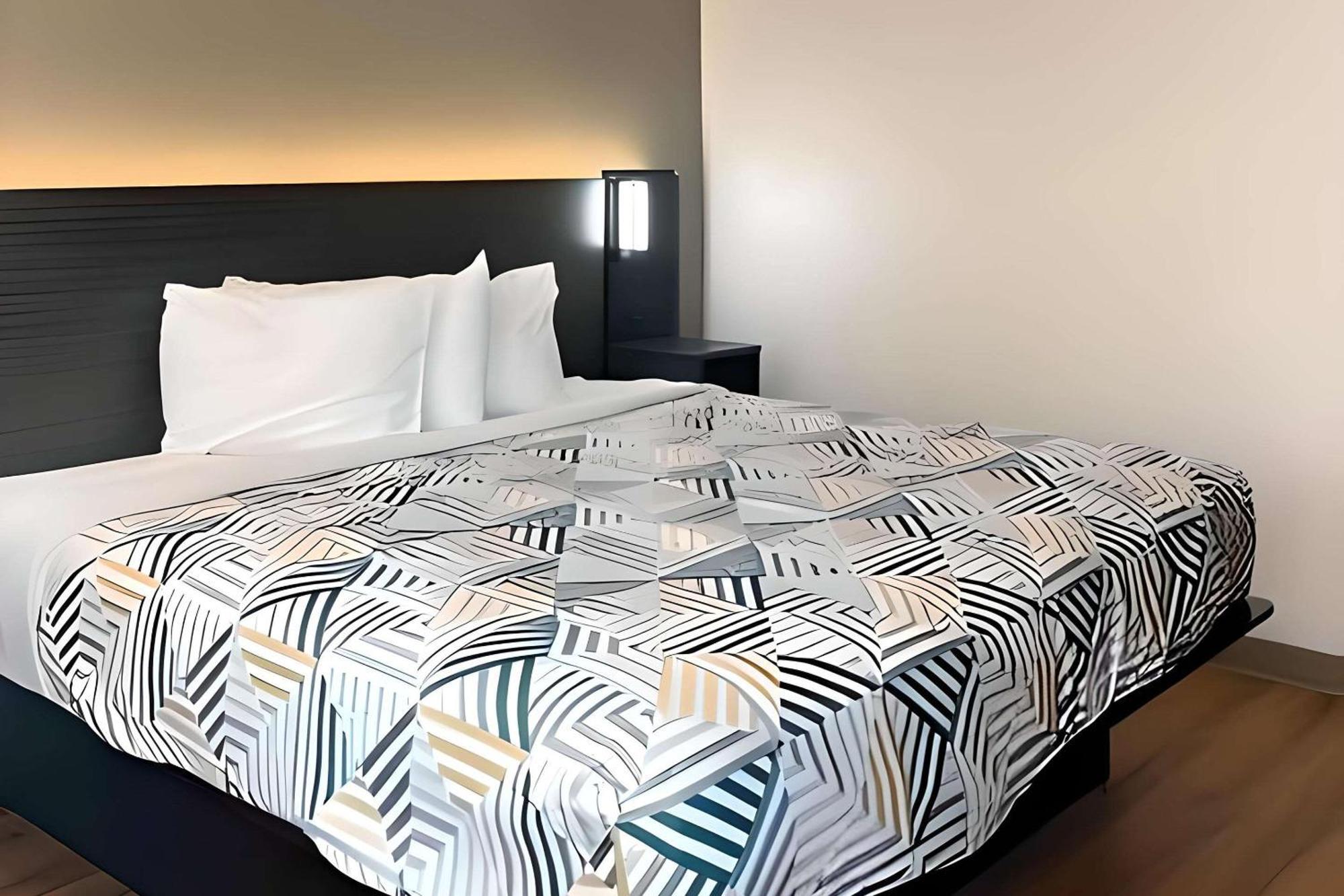 Park Inn By Radisson, تشيني المظهر الخارجي الصورة